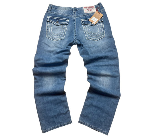 NEW WITH TAG True Religion Jeans (XL)