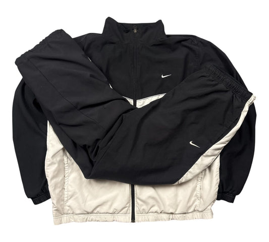 Nike Tracksuit (XL)