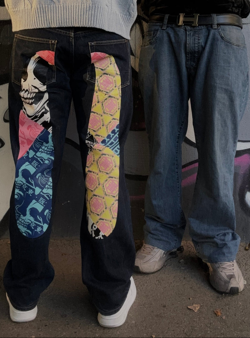 <p><strong>JEANS</strong></p>