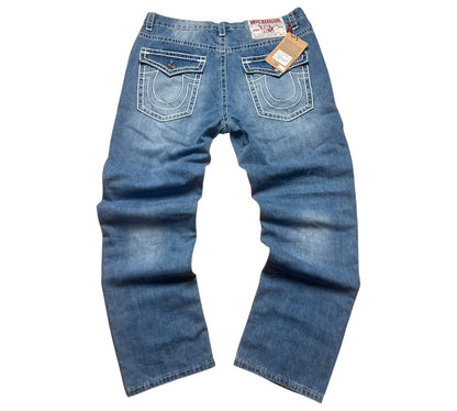 NEW WITH TAG True Religion Jeans (XL)
