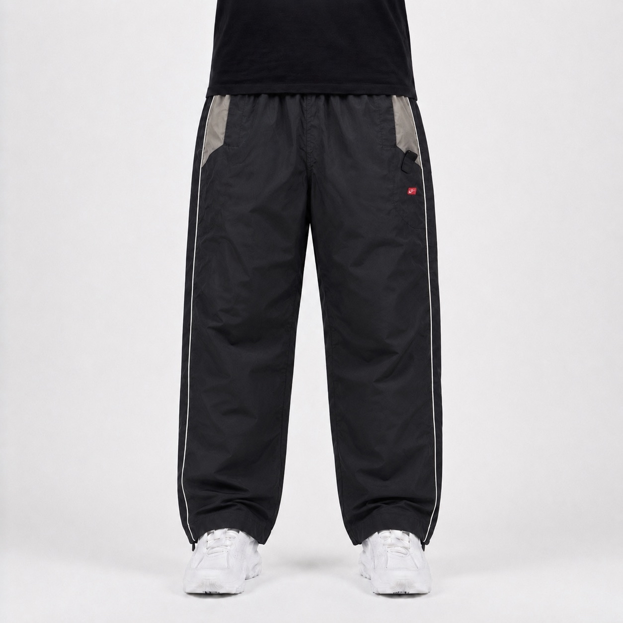 Vintage Nike Open Leg Trackpants|Size M|